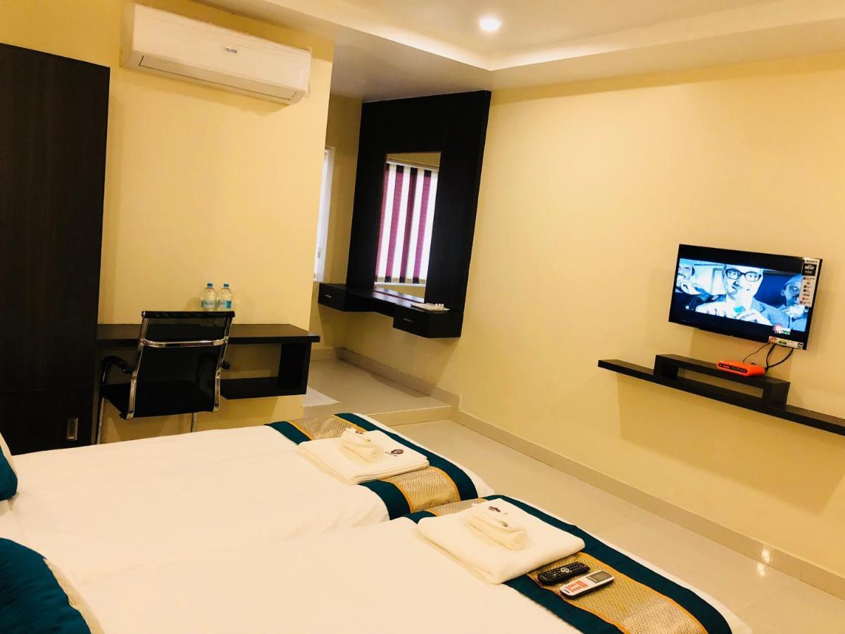 Hotel Fortune M R Grands Suluru 외부 사진