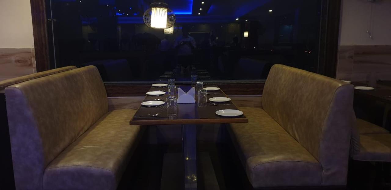 Hotel Fortune M R Grands Suluru 외부 사진