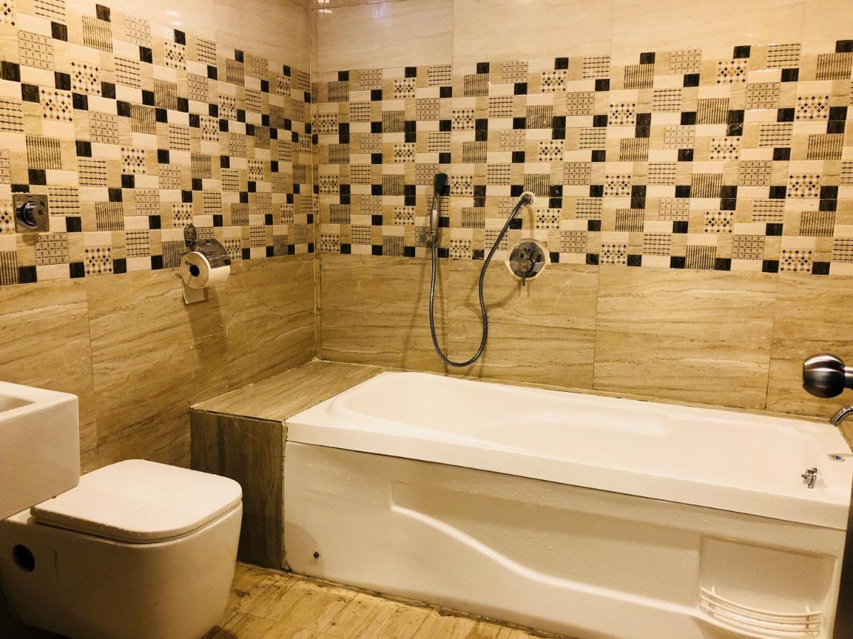 Hotel Fortune M R Grands Suluru 외부 사진