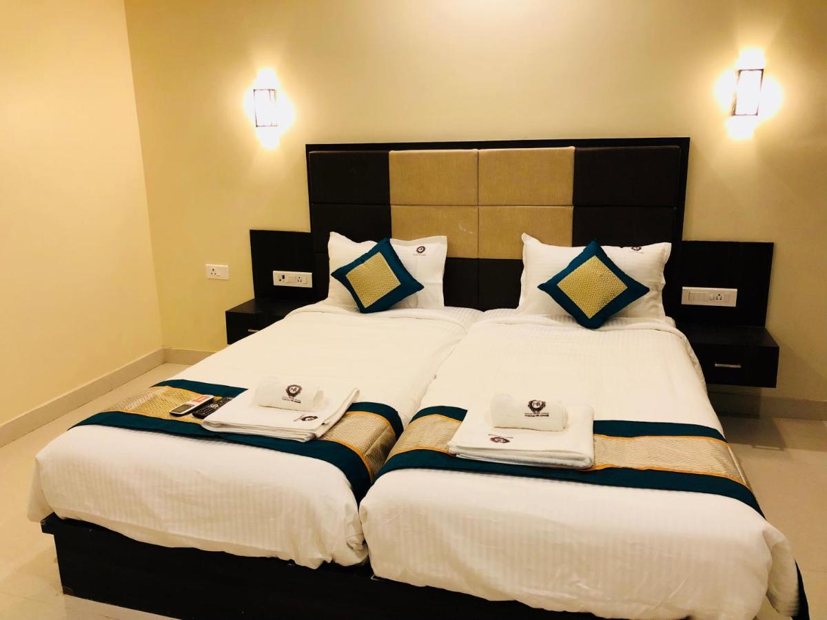 Hotel Fortune M R Grands Suluru 외부 사진